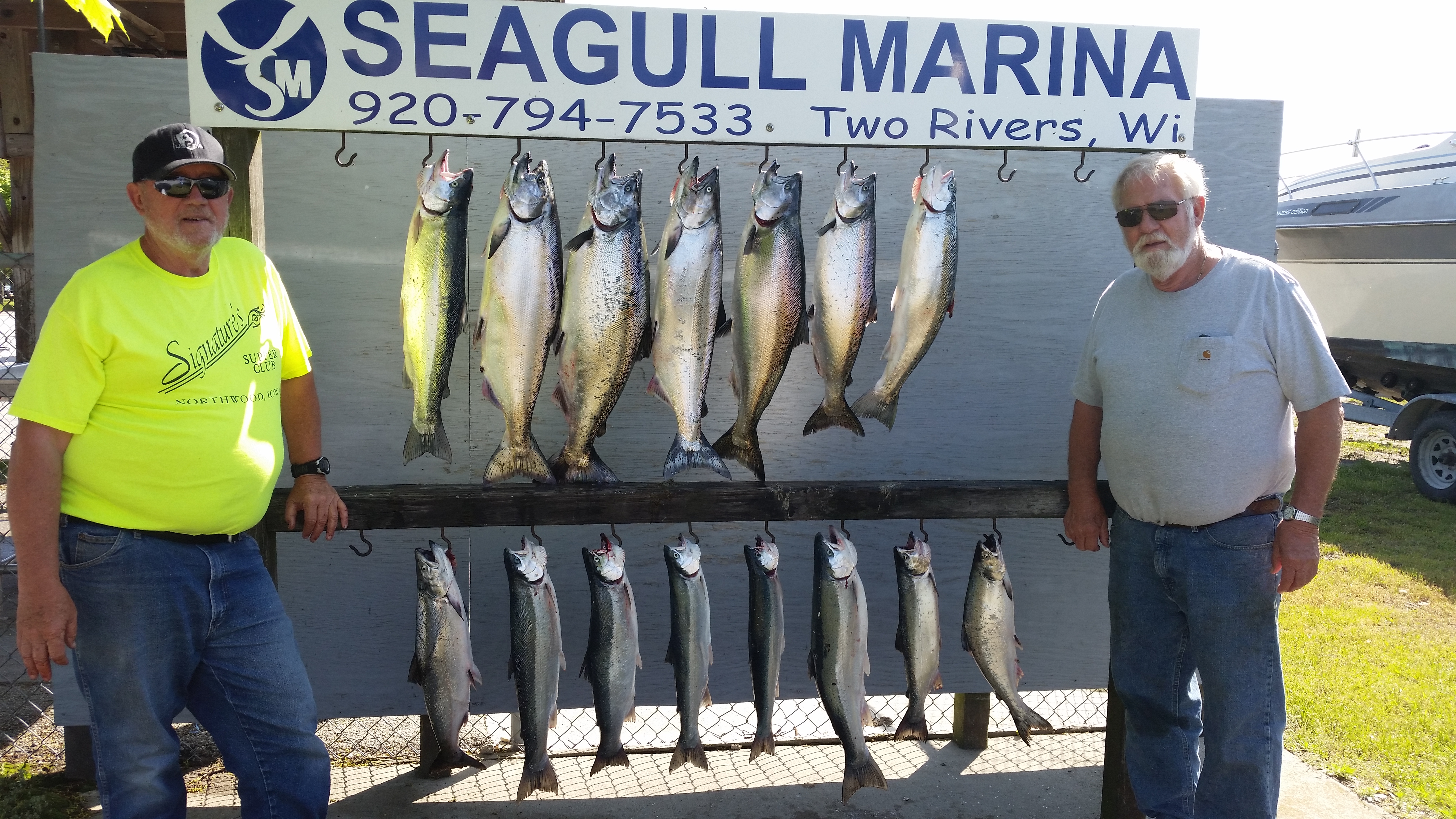 Two Rivers Wi charter fishing Lake Michigan including Green Bay