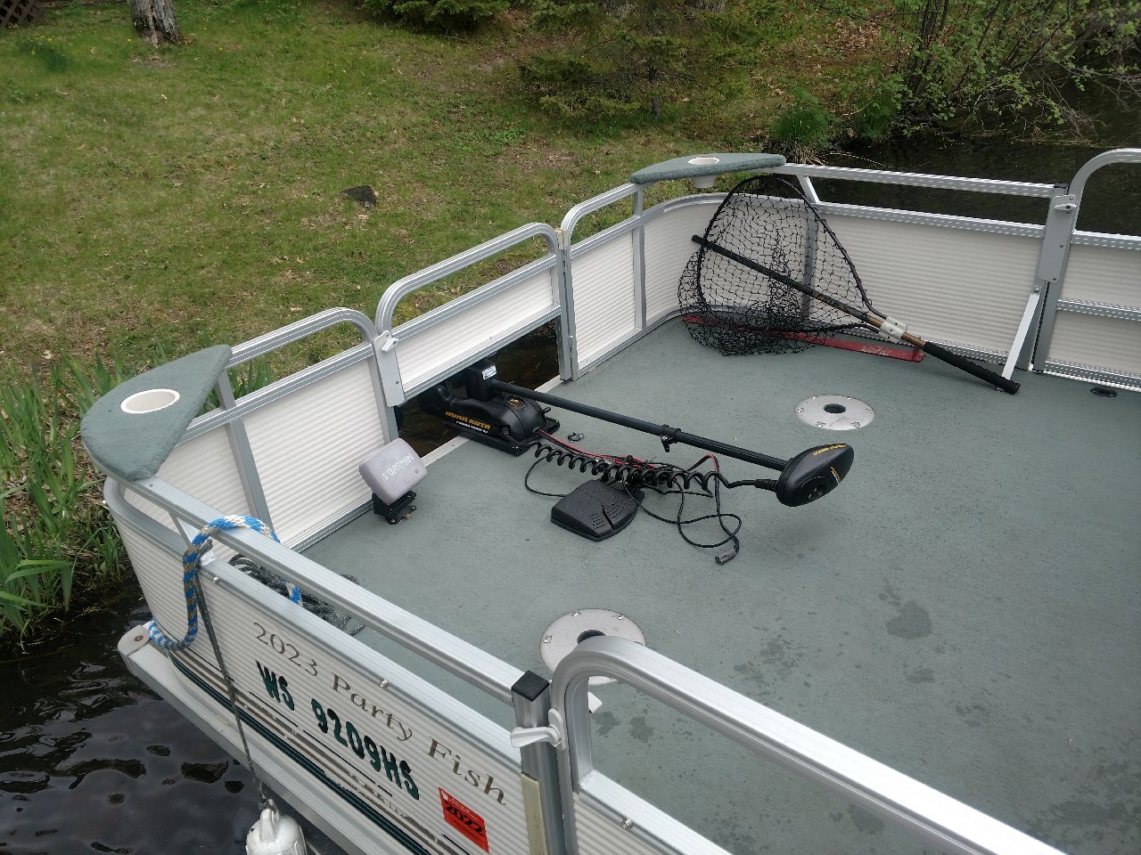 Trolling motor on pontoon - General Discussion Forum - General Discussion  Forum