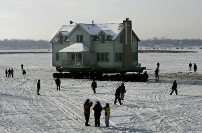 White Bear Lake s Biggest Ice Shack - General Discussion 