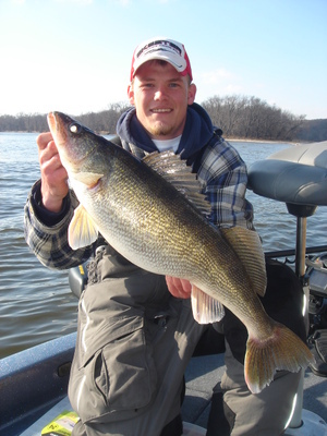 Pre-Spawn Mississippi River Pool 4 Walleyes - Fishing Reports